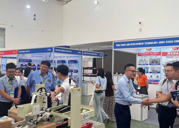 ngay 2 fbc 2026  mikyo ghi diem nho robot tu dong