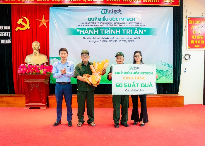 BLĐ trao quà và gửi lời tri ân sâu sắc tới các bác cựu chiến binh tại Làng Hữu Nghị