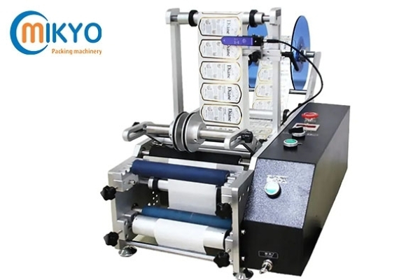 Hướng dẫn lắp cuộn nhãn cho máy dán tem nhãn băng tải